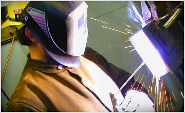 Community college in Oregon offers 'graveyard-shift' welding class